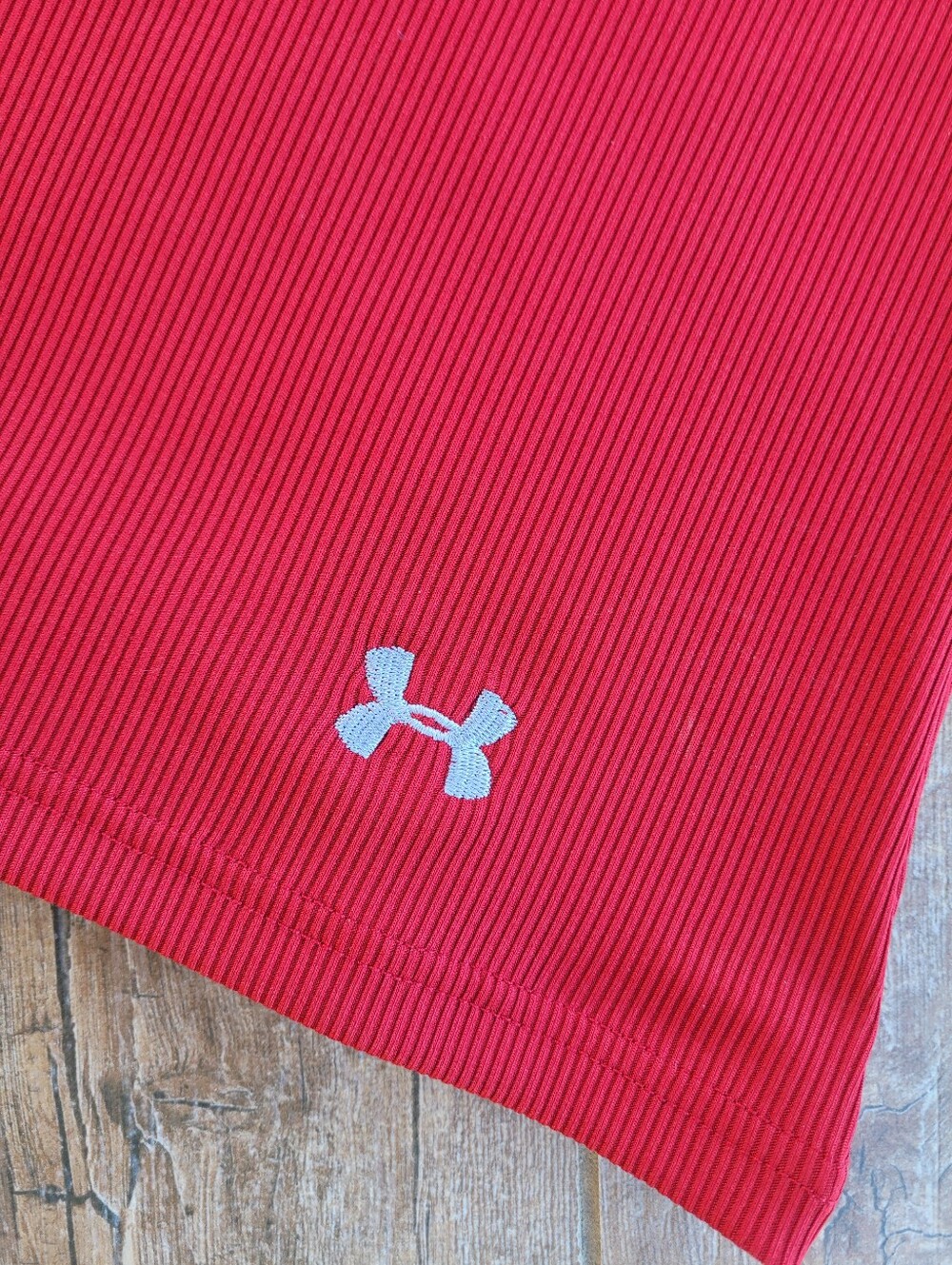 Under Armour Red Ribbed Racerback Performance Tank - Picture 4 of 5